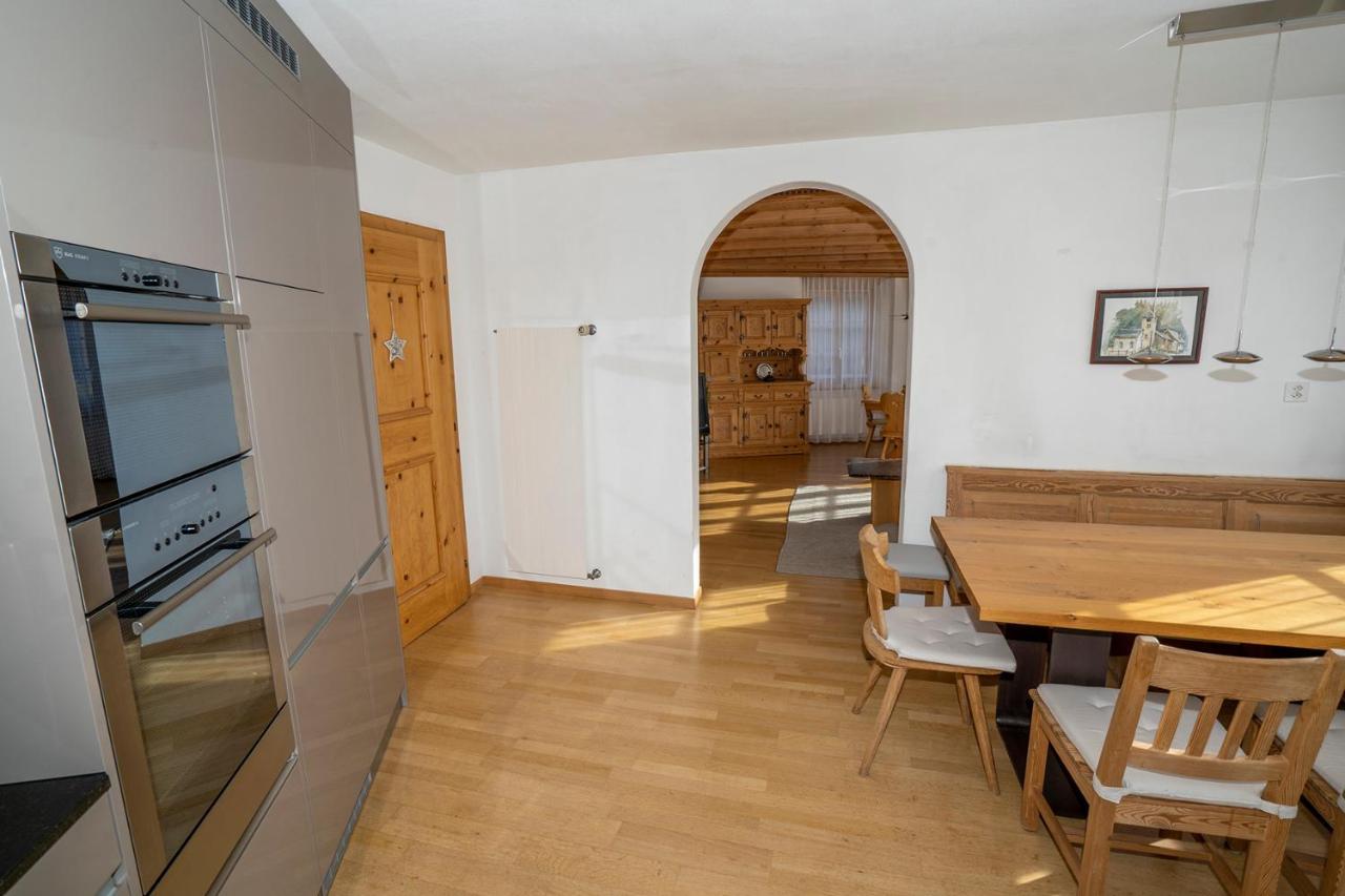 Chasa Nogler - Ferienwohnung Ramosch Esterno foto